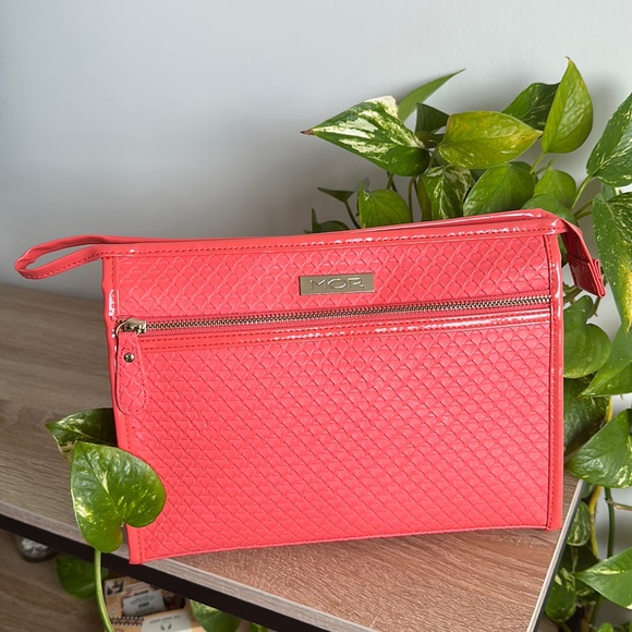 MOR Melbourne Australia make-up bag - Picture 1 of 1